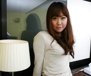 Asian MILF Hiroko Nagatomo..