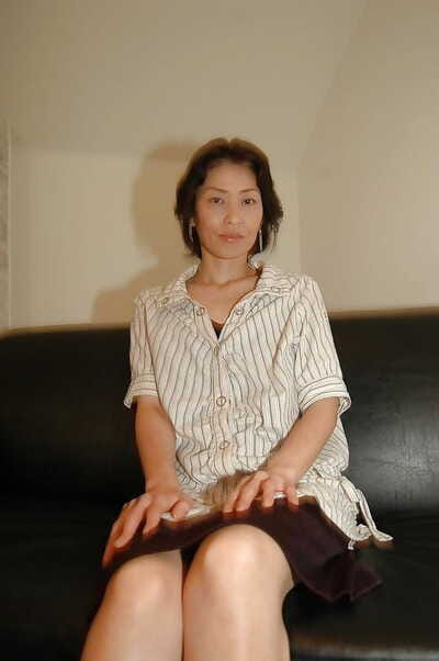 Naughty asian MILF takes off..