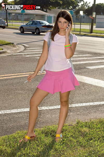 Petite amateur Brooke Jean..
