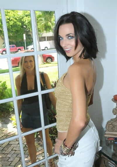 Blindfolded milf in..