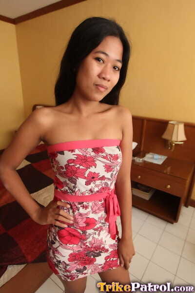 Slender Thai female Trixie..