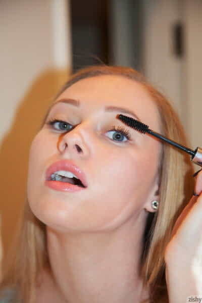 Amateur babe Kerstin Dorsia..