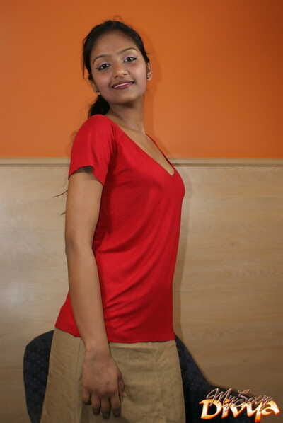 Indian solo model flashes..