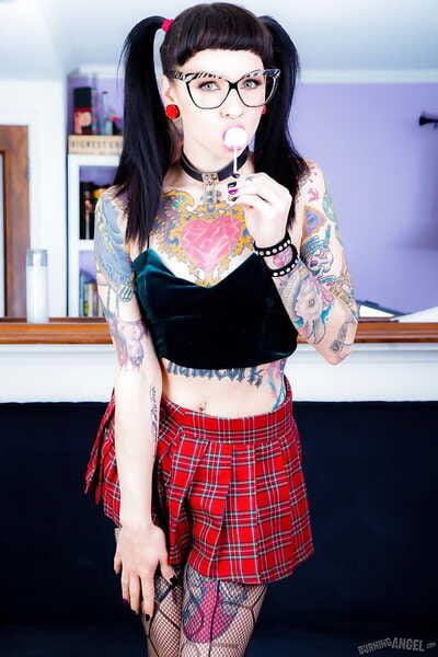 Tattooed Necro Nicki in..