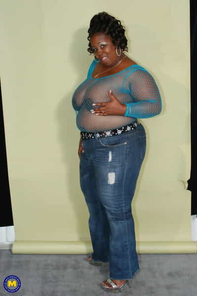 Black BBW Subrina stripping..