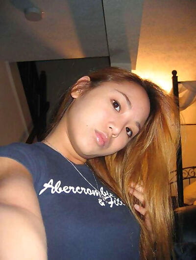 Pictures of an asian hottie..